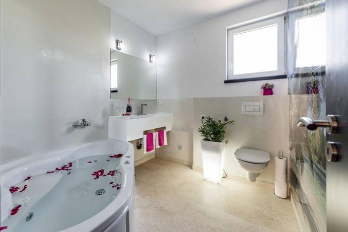 Luxury Apartment With Private Heated Pool 시베니크 외부 사진